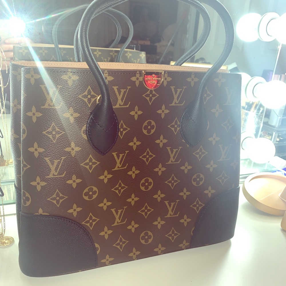 New authentic with receipt Louis Vuitton Flandrin
